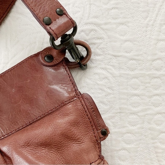 Aunts & Uncles Mrs. Muffin Shoulder Bag - Picture 4 of 12